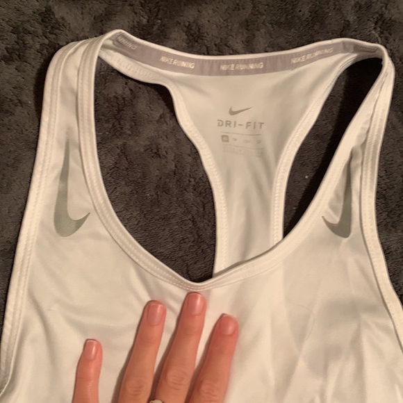 Nike white tank top - Picture 3 of 5